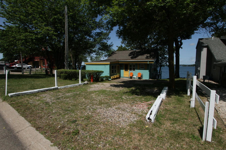 133 Lakeshore Drive, Arnolds Park, IA 51360