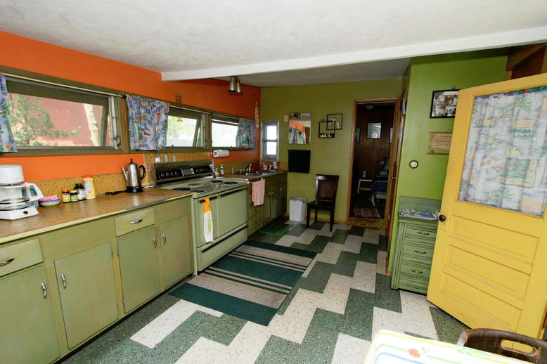 133 Lakeshore Drive, Arnolds Park, IA 51360