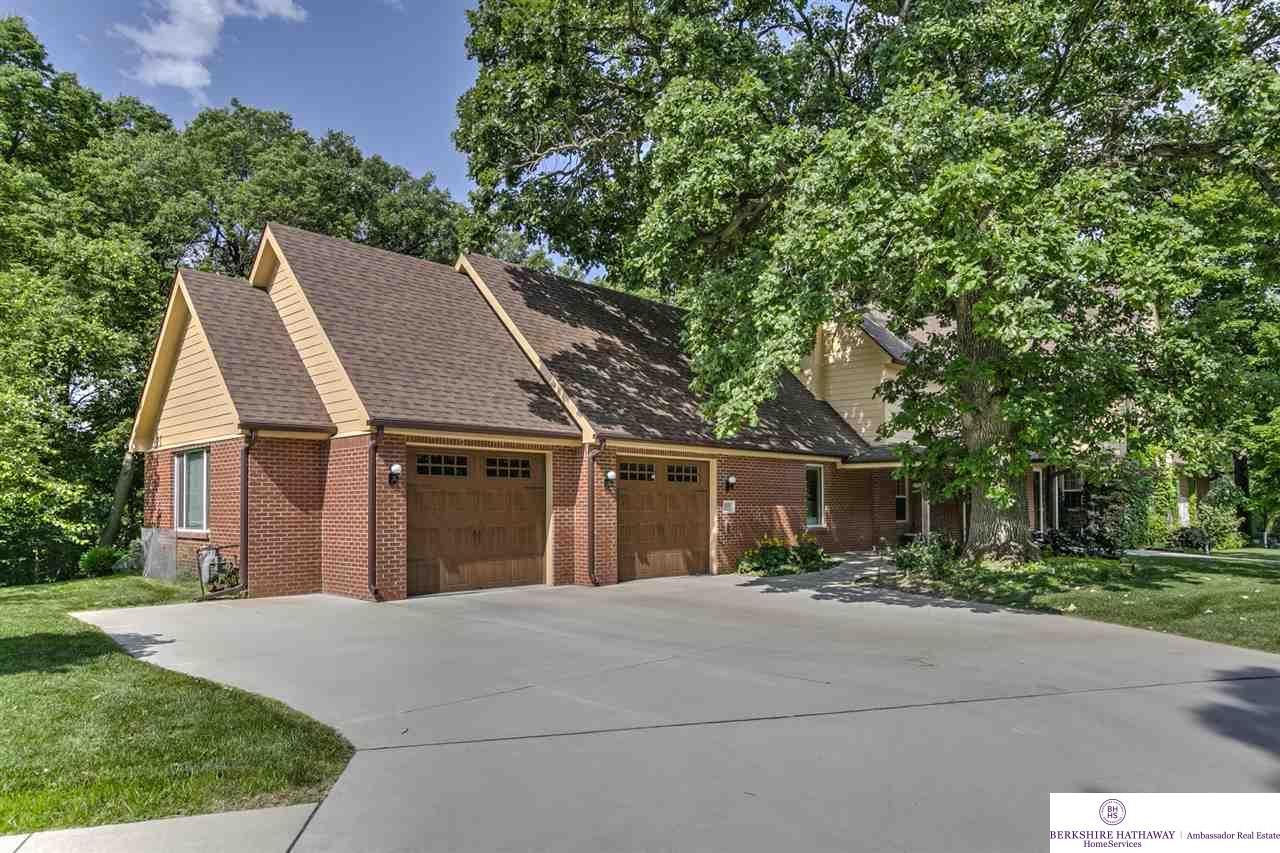 637 Forest Drive, Council Bluffs, IA 51503