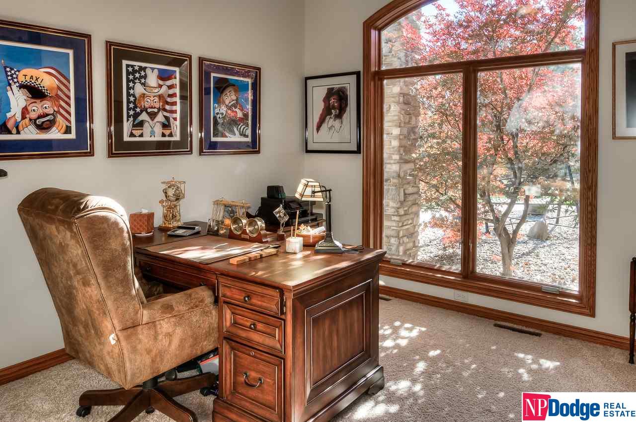 25250 Lookout Lane, Honey Creek, IA 51542