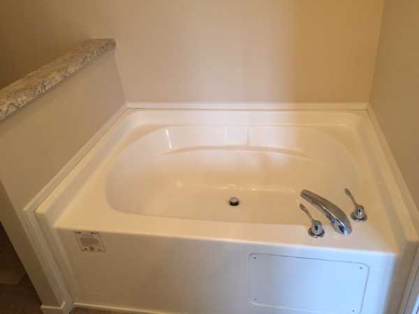 Terrace Heights 4042 Flamingo DriveDubuque, IA 52001