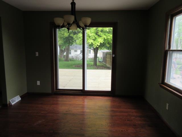 2280 Saint John DrDubuque, IA, 52002Dubuque County