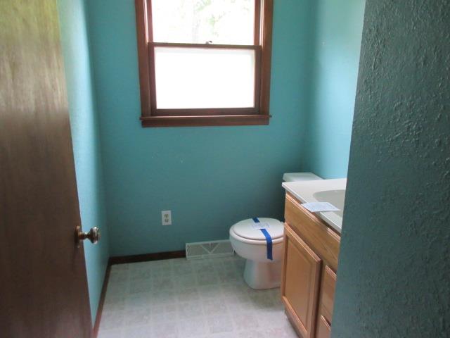 2280 Saint John DrDubuque, IA, 52002Dubuque County