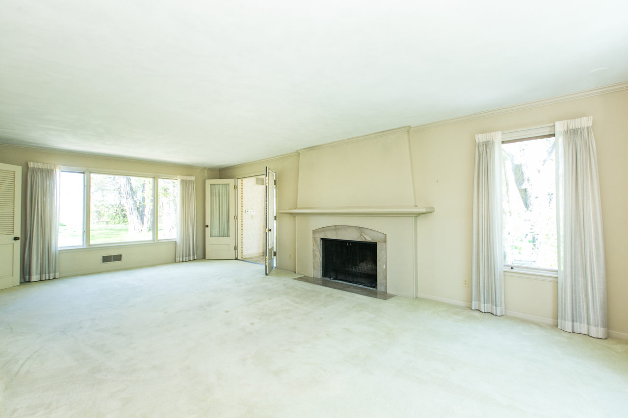 1255 Southern Ave., Dubuque, IA 52003