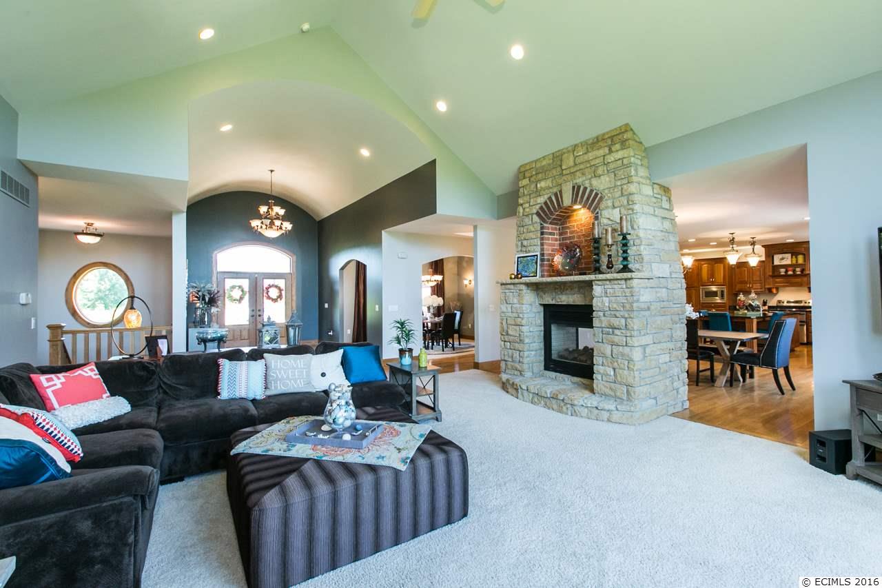 10600 Freedom Ridge, Dubuque, IA 52003