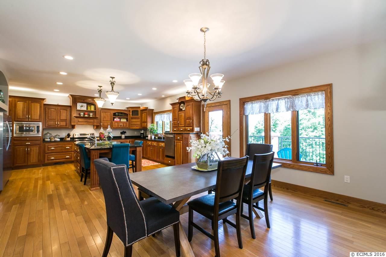 10600 Freedom Ridge, Dubuque, IA 52003