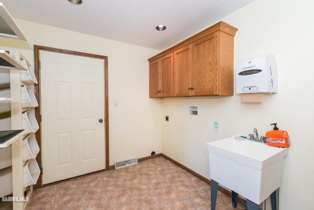 38150253rd, LaMotte, IA 52054