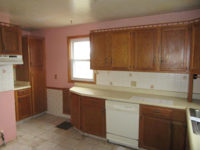 112 S Prospect StMaquoketa, IA, 52060Jackson County