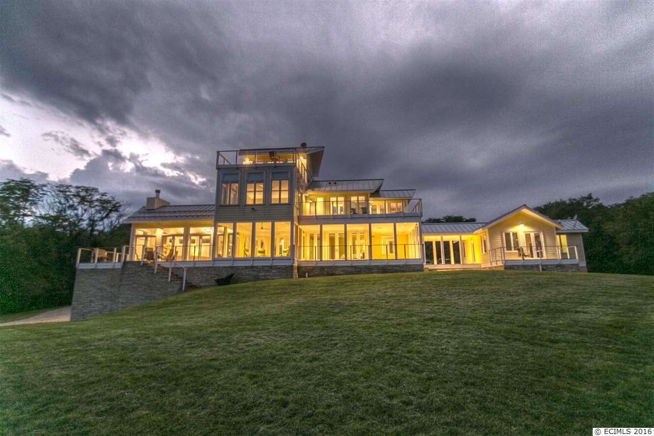 21901 Mud Lake, Sherrill, IA 52073