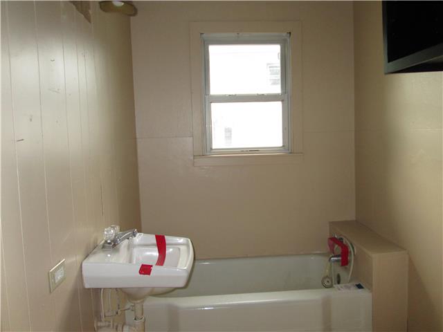 306 Depue StMonona, IA, 52159Clayton County