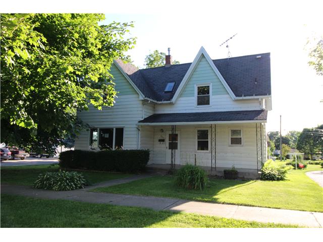 902 8th AveBelle Plaine, IA, 52208Benton County