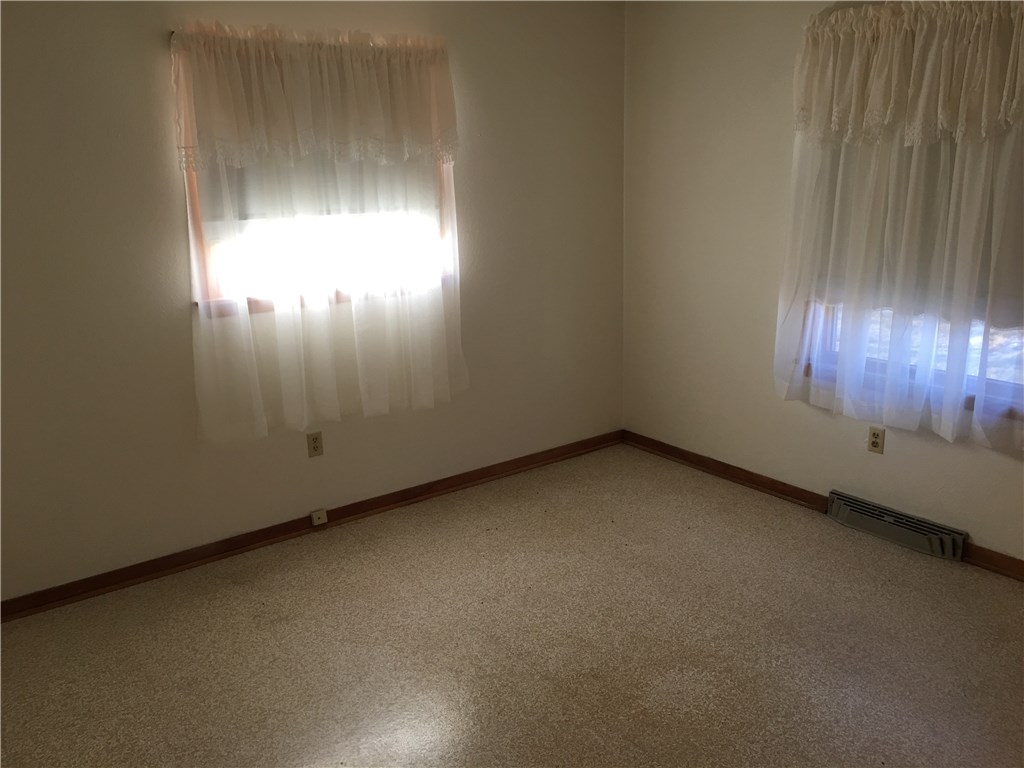 3479 Stone City Road, Central City, IA 52214