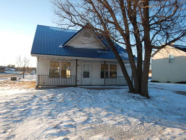 317 Marion Rd SCentral City, IA, 52214Linn County