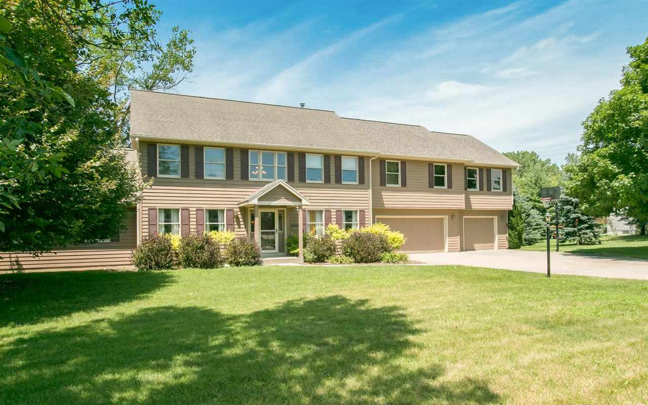 3750Forest Gate Dr NE, Iowa City, IA 52240
