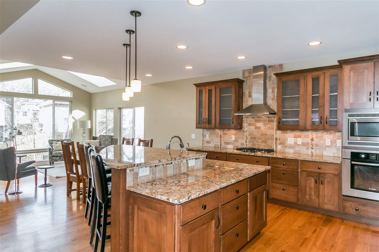2912Broken Woods Dr, Coralville, IA 52241