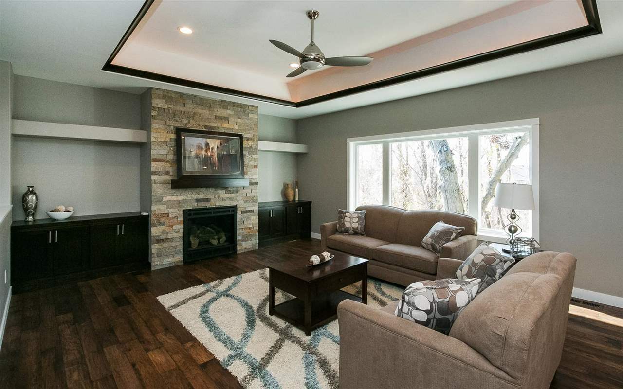2752MUDDY CREEK LN, Coralville, IA 52241