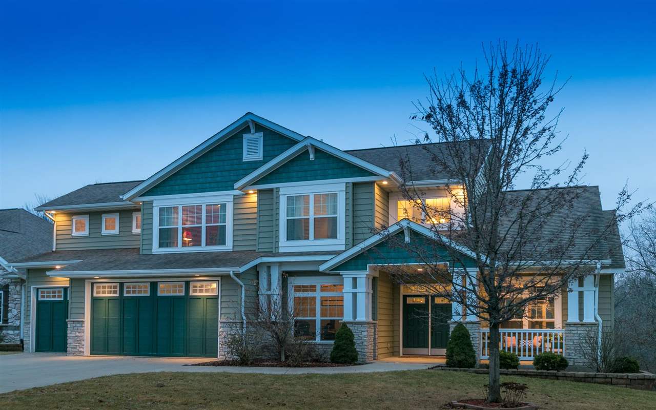 2002Diamond Mil Cir, Coralville, IA 52241