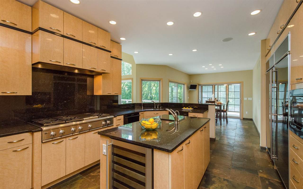 520Highland Park Ave, Coralville, IA 52241