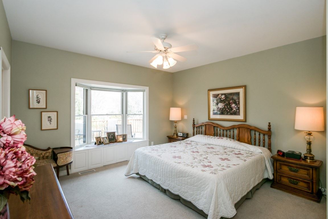 2344 E Washington, Iowa City, IA 52245