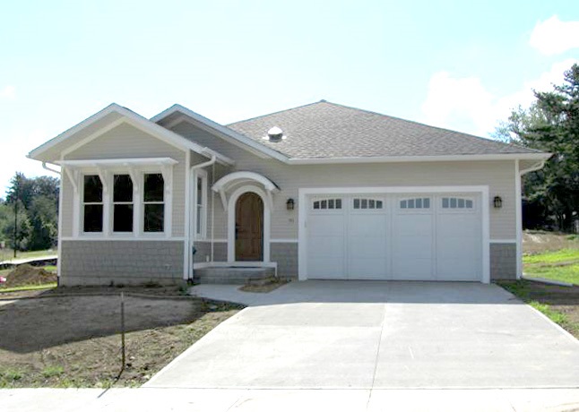 85 Olive Ct, Iowa City, IA 52246