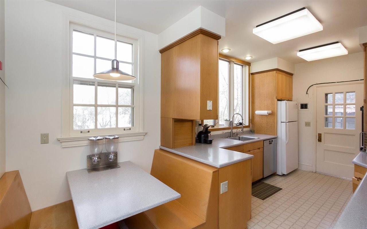 350Hutchinson Ave, Iowa City, IA 52246