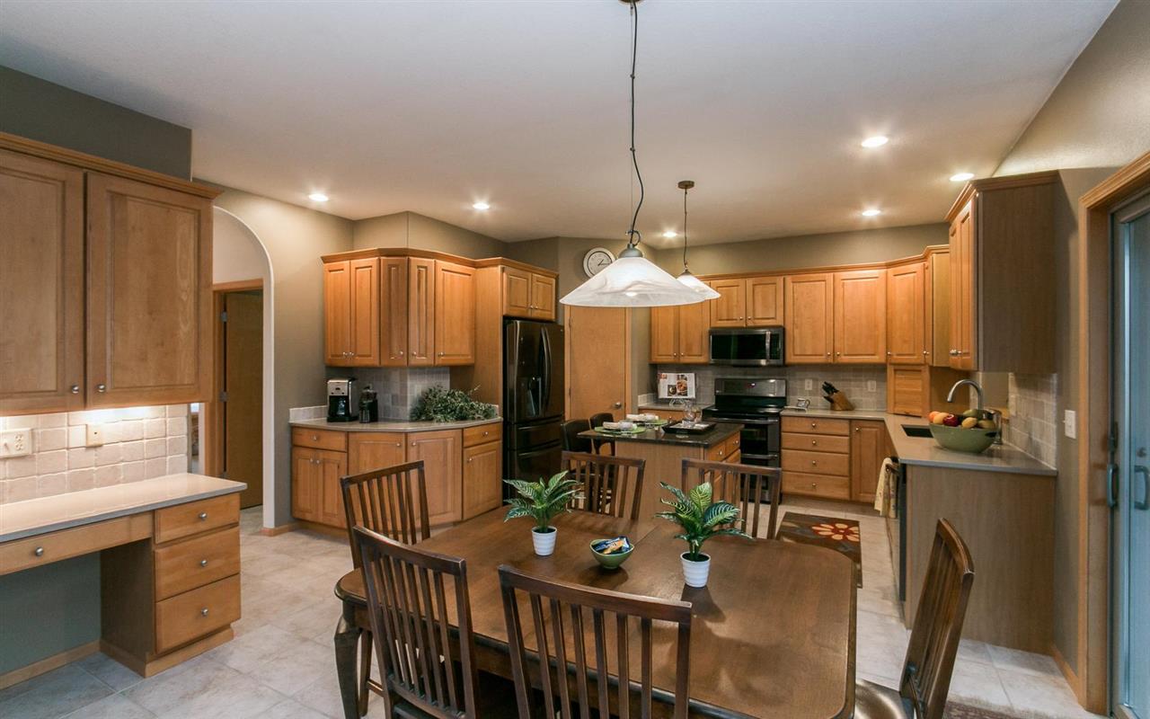 475Butternut Ln, Iowa City, IA 52246