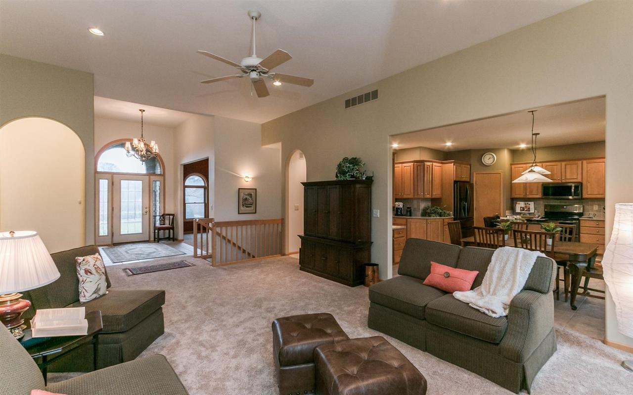 475Butternut Ln, Iowa City, IA 52246