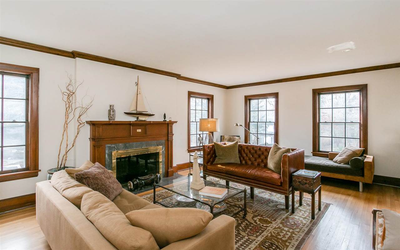 354Lexington Ave, Iowa City, IA 52246