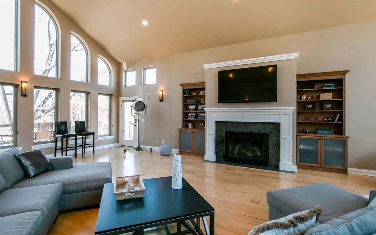 901Park Rd, Iowa City, IA 52246