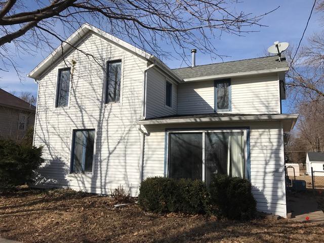 118 E Market StLisbon, IA, 52253Linn County