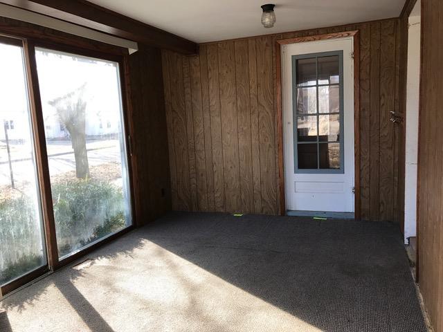 118 E Market StLisbon, IA, 52253Linn County