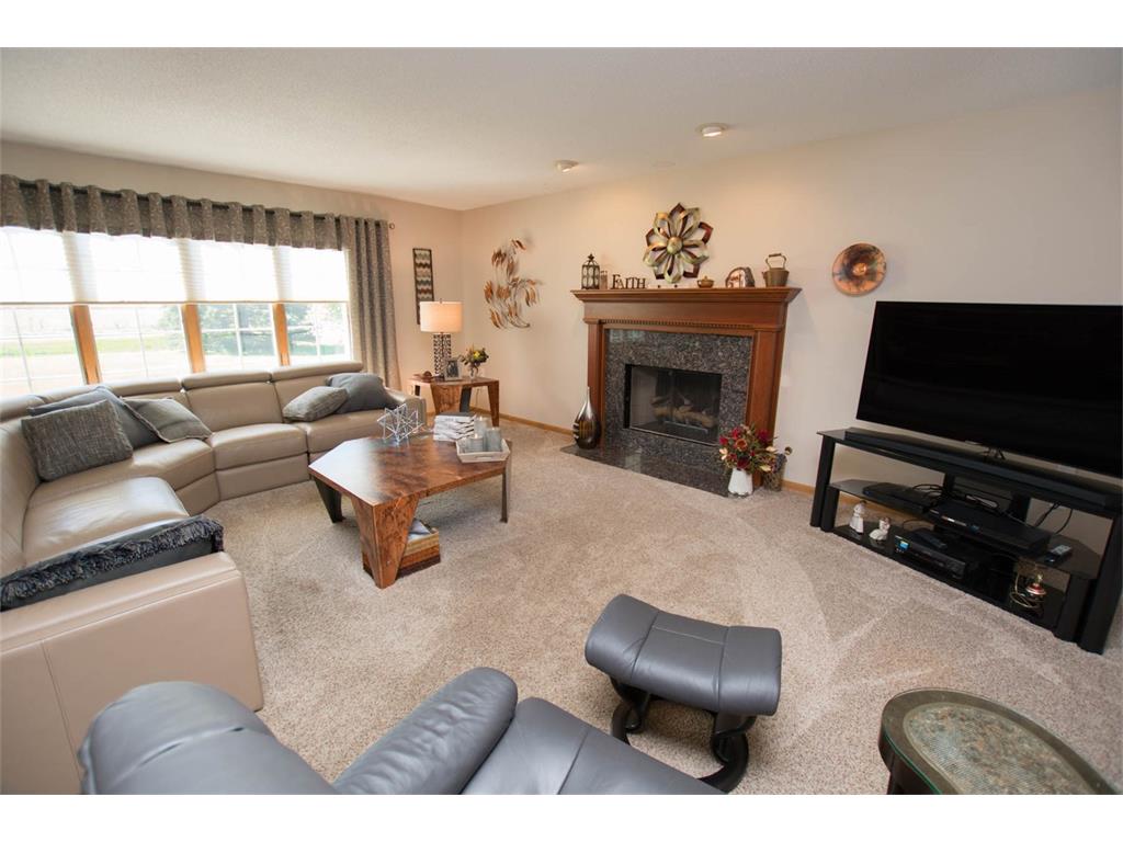 1433 Linn Ridge Road, Mt Vernon, IA 52314