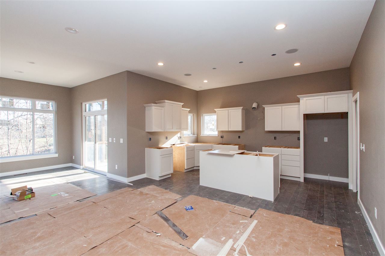1830Tupelo Dr, North Liberty, IA 52317