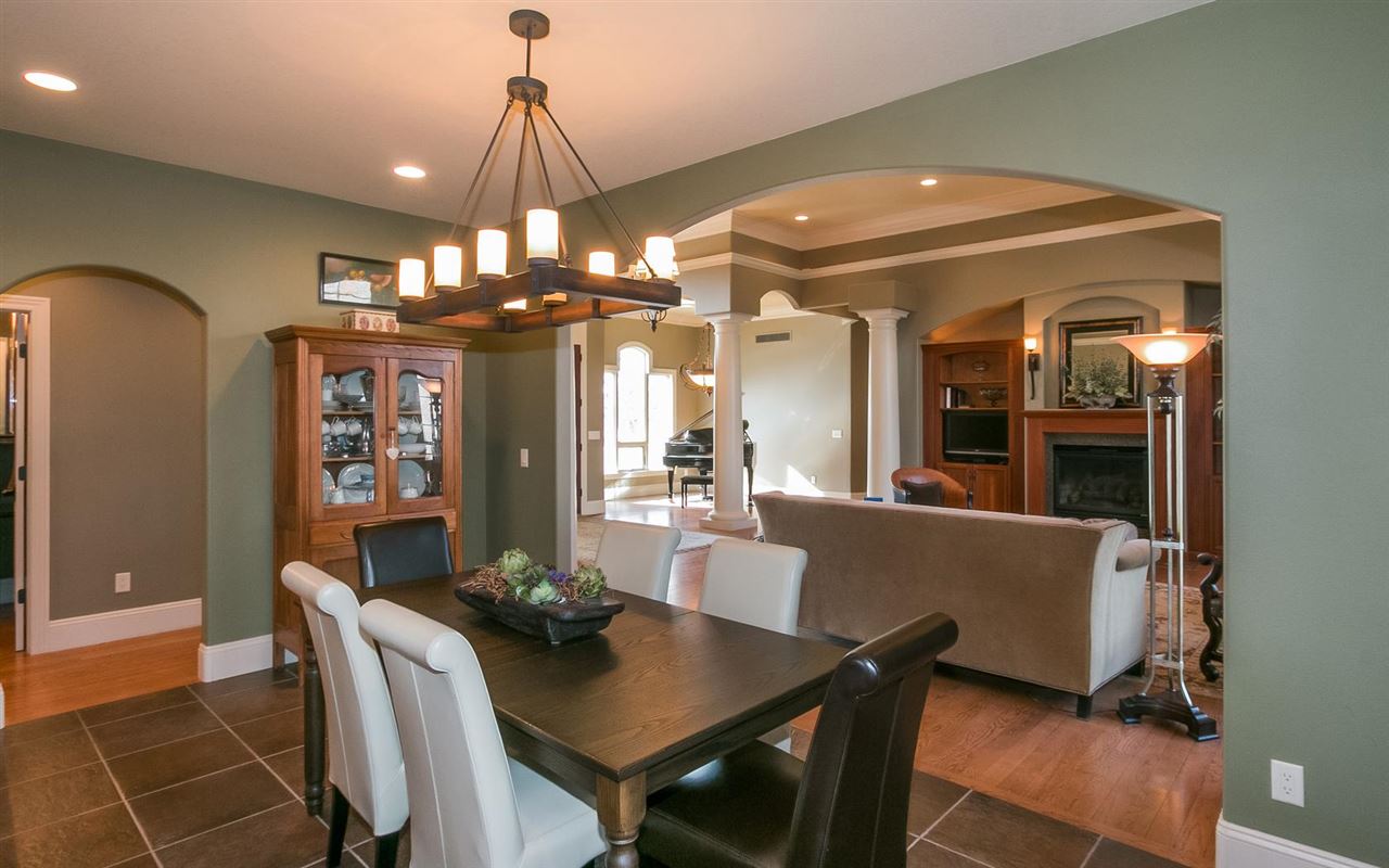 3824Stoney Pointe Ln NE, North Liberty, IA 52317