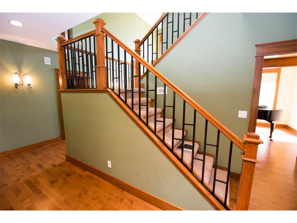 440 Sycamore Court, Robins, IA 52328