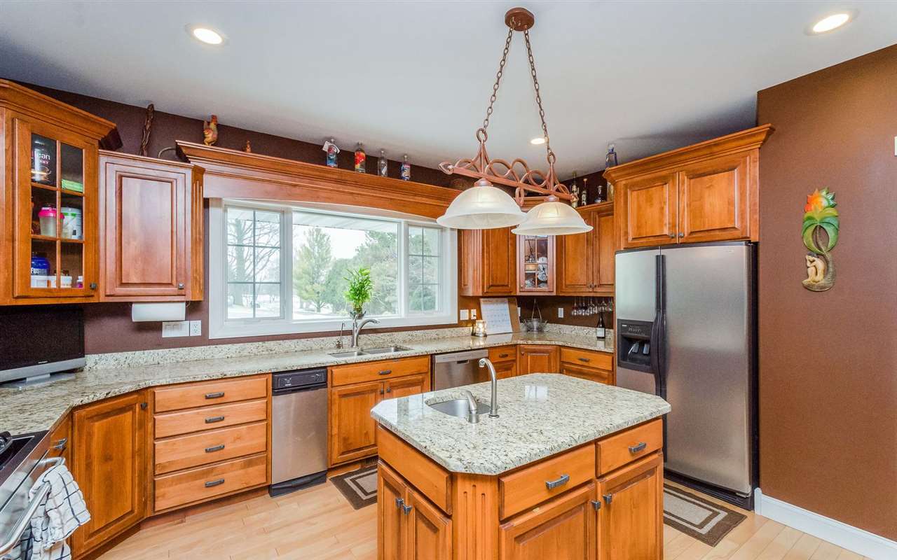 3875Lake Vista Dr. NE, Solon, IA 52333