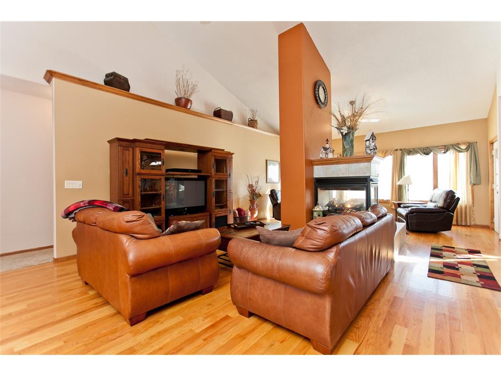 2812 Deer Valley Drive NW, Swisher, IA 52338