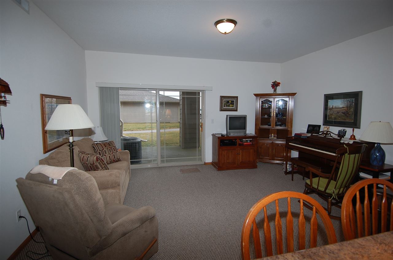 325 & 375 W 18th, Washington, IA 52353
