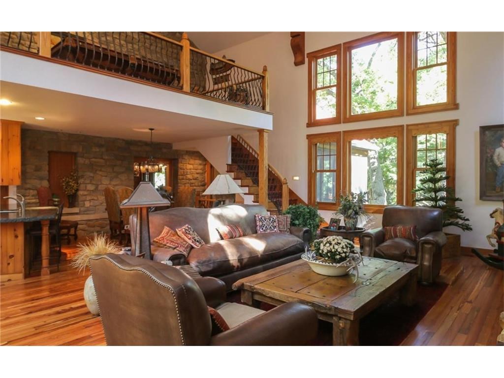 2075 Cottage Glen Road SE, Cedar Rapids, IA 52403
