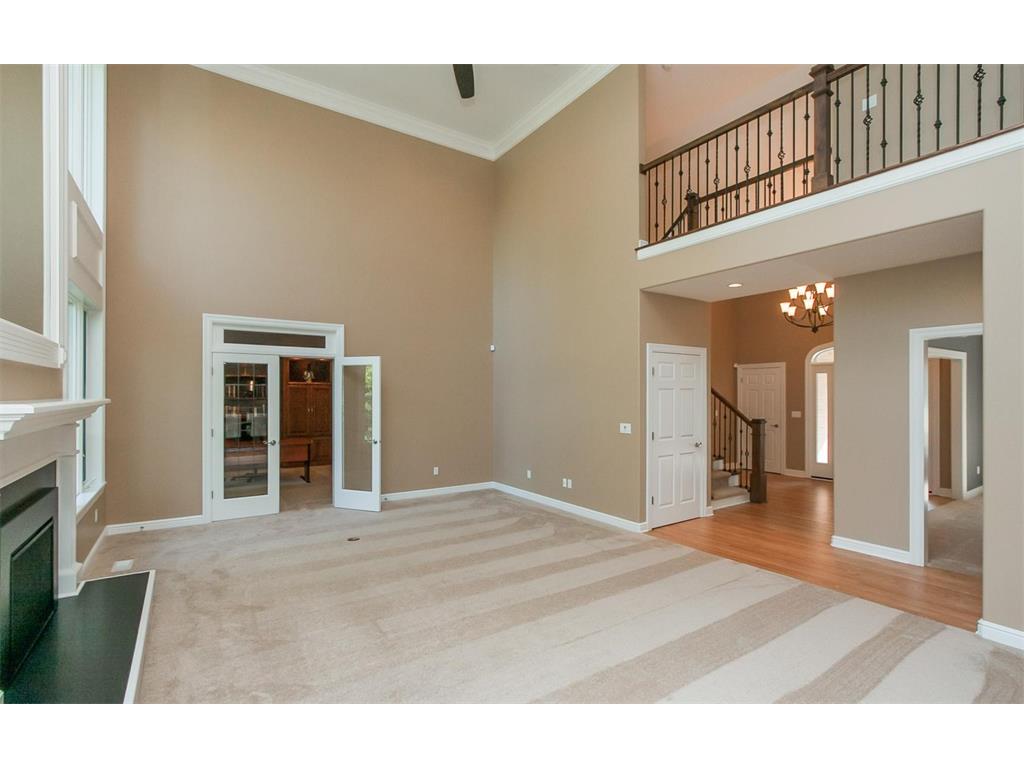 3985 Greystone Drive NE, Cedar Rapids, IA 52411