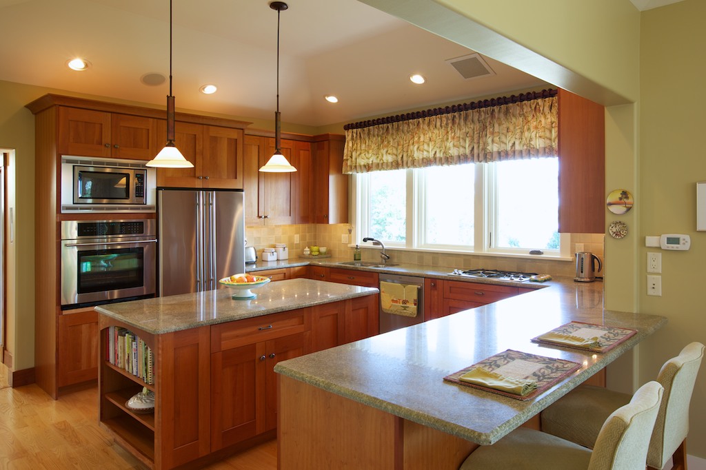 1109 Lakeview Dr, Fairfield, IA 52556