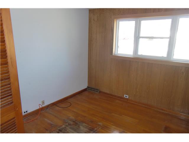 2102 Burlington RdUniversity Park, IA, 52595Mahaska County