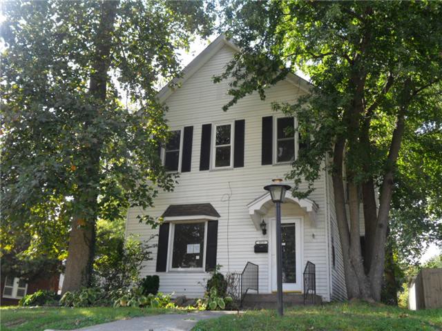 413 S Gunnison StBurlington, IA, 52601Des Moines County
