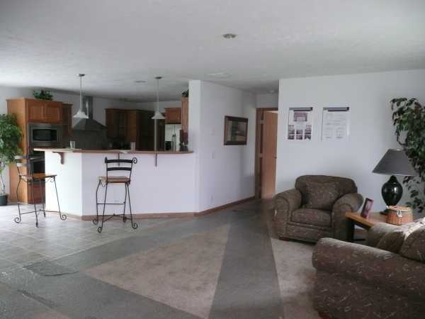 802 E Harvest Drive
