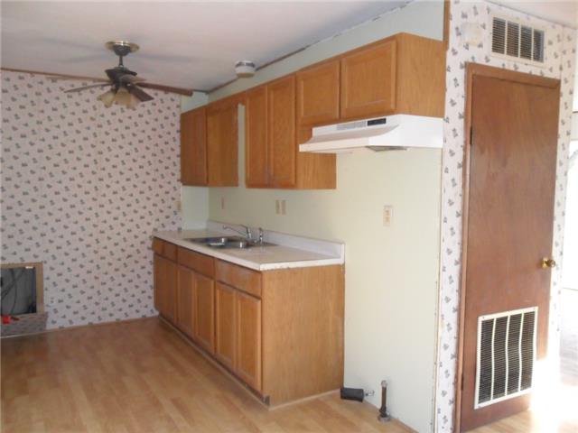 201 E Linder StNew London, IA, 52645Henry County