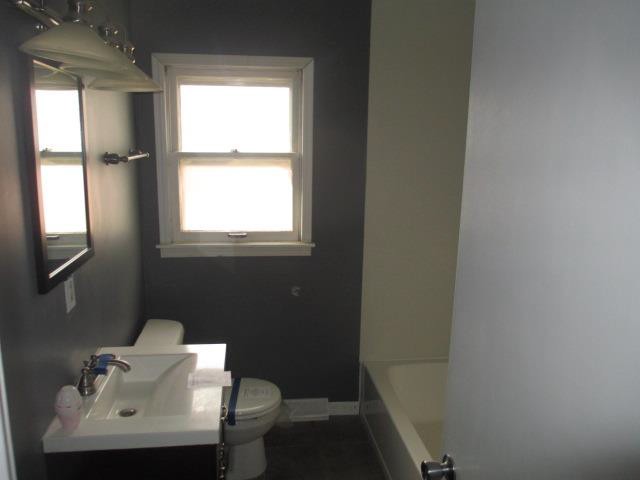 2618 Crestview DrBettendorf, IA, 52722Scott County