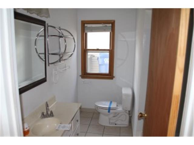 1922 North Oak StBettendorf, IA, 52722Scott County