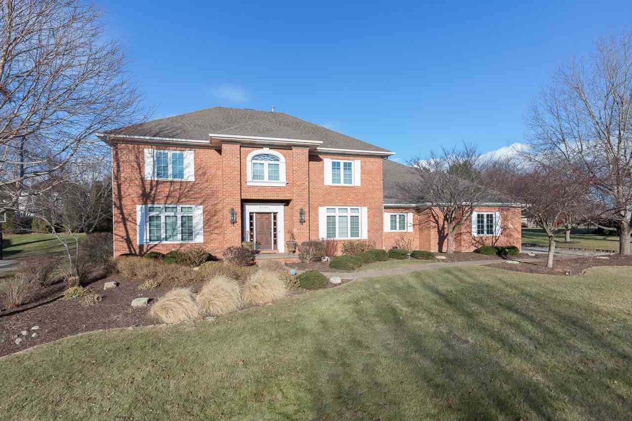 2236ST ANDREWS Circle, Bettendorf, IA 52722
