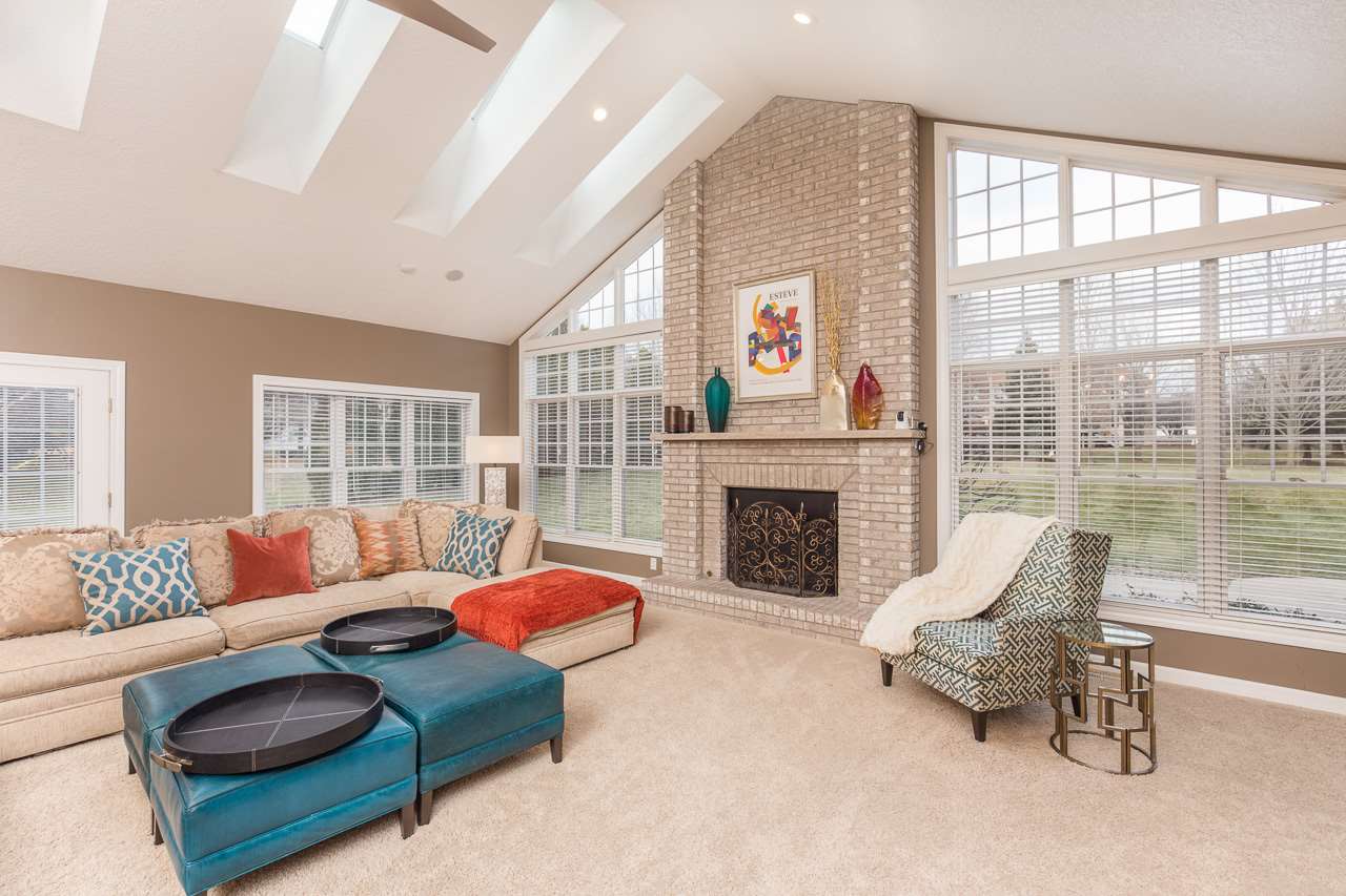 2236ST ANDREWS Circle, Bettendorf, IA 52722