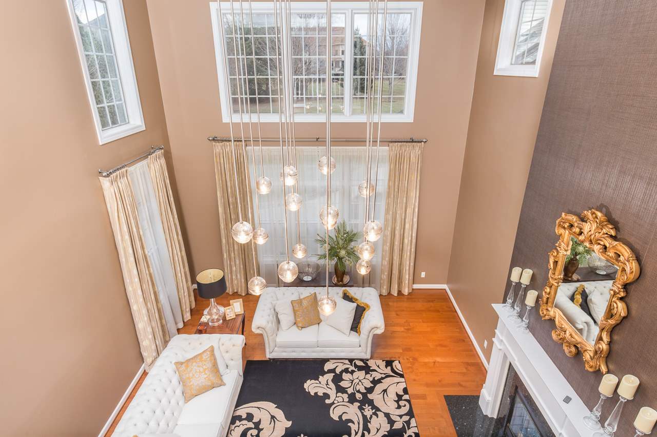 2236ST ANDREWS Circle, Bettendorf, IA 52722
